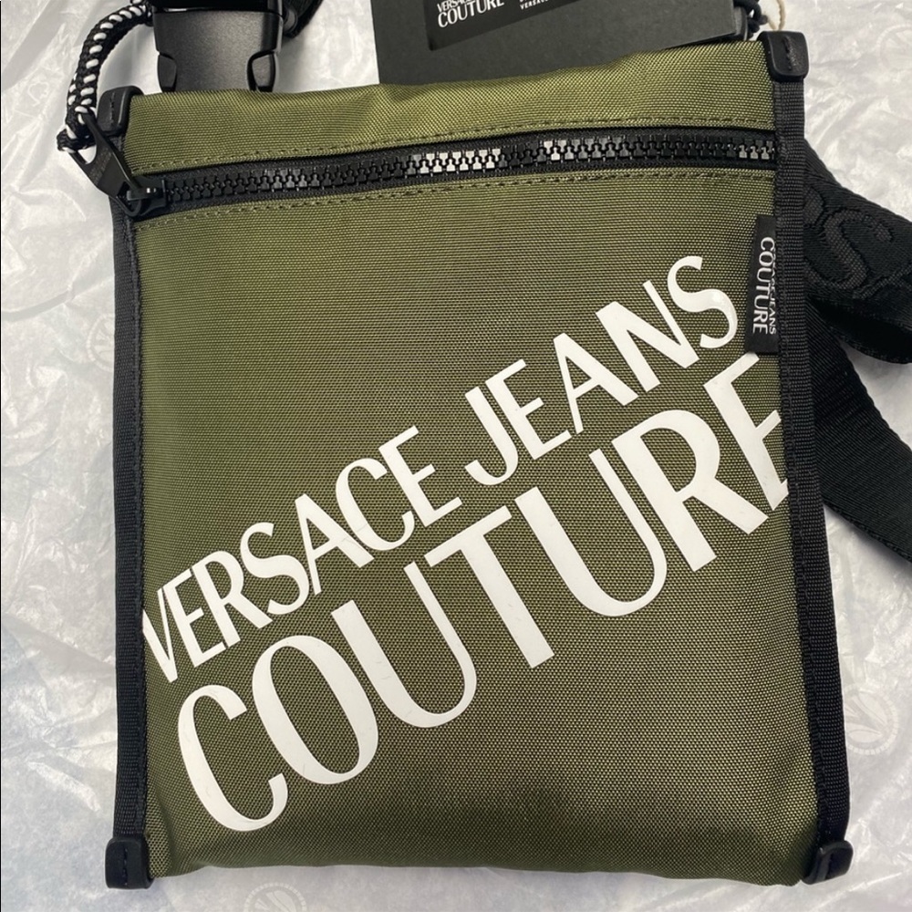 Versace couture Macro Logo collection techno fabric & leather messenger bag - Picture 3 of 16